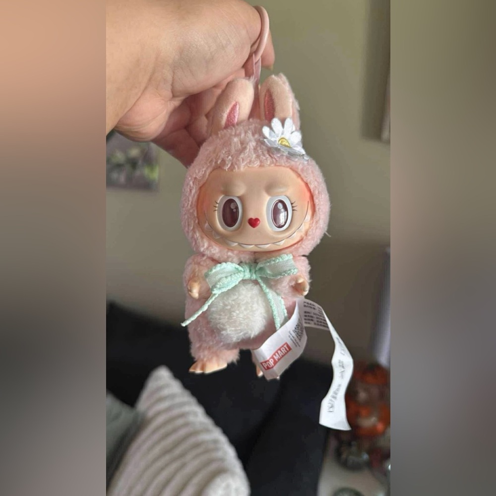 Mokoko v1 Close To Sweet White Tag Plush Keychain POPLAND